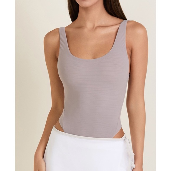 Lululemon Nulu Mesh Scoop Back Sleeveless Bodysuit - Picture 4 of 12